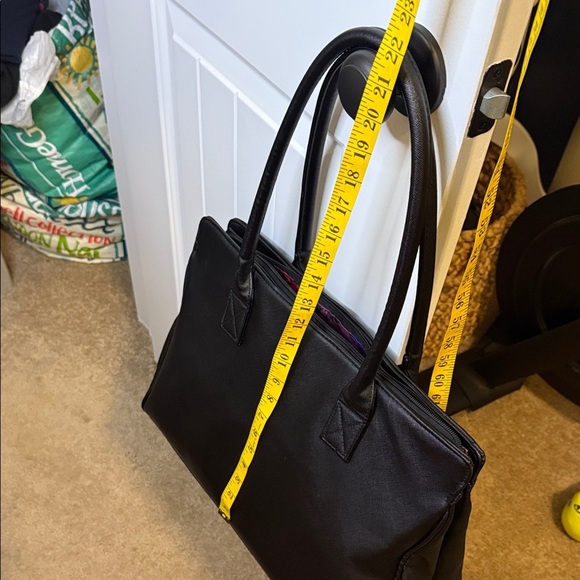 Mary Kay Black Tote Bag Zippered - Picture 7 of 10